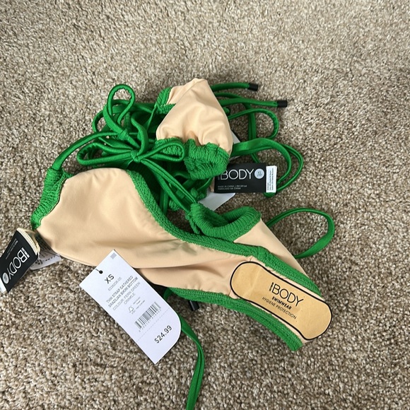 Green Triangle Bikini Set from cotton on - Picture 4 of 4